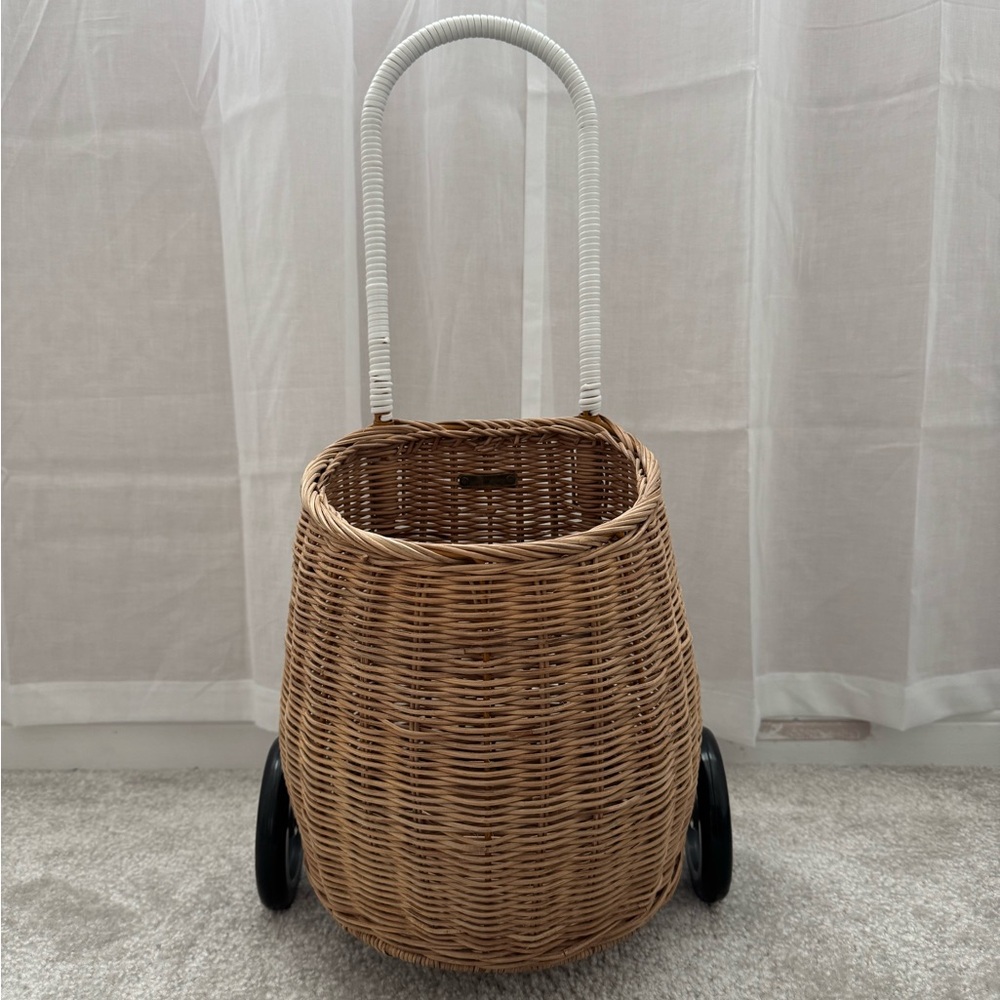 LUGGY WHEELED RATTAN BASKET - Picture 4 of 9